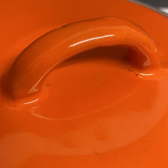 Daisy Flower 8” Diameter Enamel Stockpot Two Handle Pan Matching Lid - Picture 8 of 17